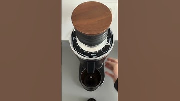 DF64 Gen 2 Slow Feeding Disk in action