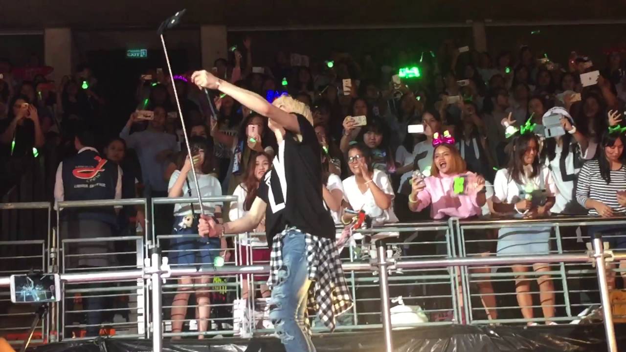 160612 Before the full moon rises - GOT7 (FlyinBangkok) Day2