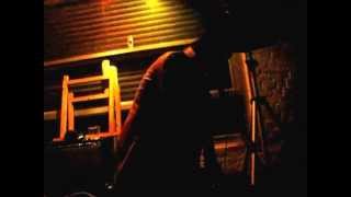 André Vida, live at Stadslimiet, Antwerpen, 2012-12-05 [part 1/4]: Hell or high water (Johnny Dowd)