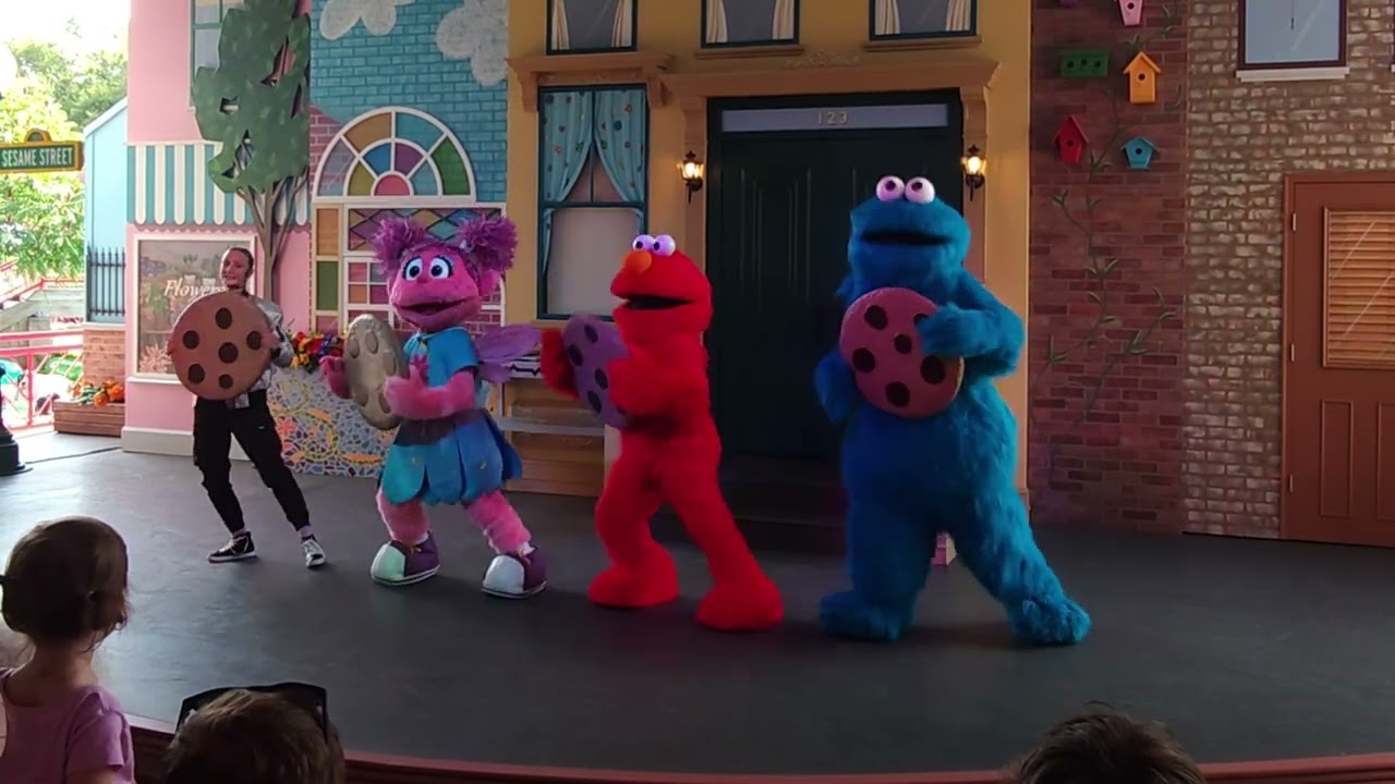 Sesame Place | Welcome To The Party | DJ #3