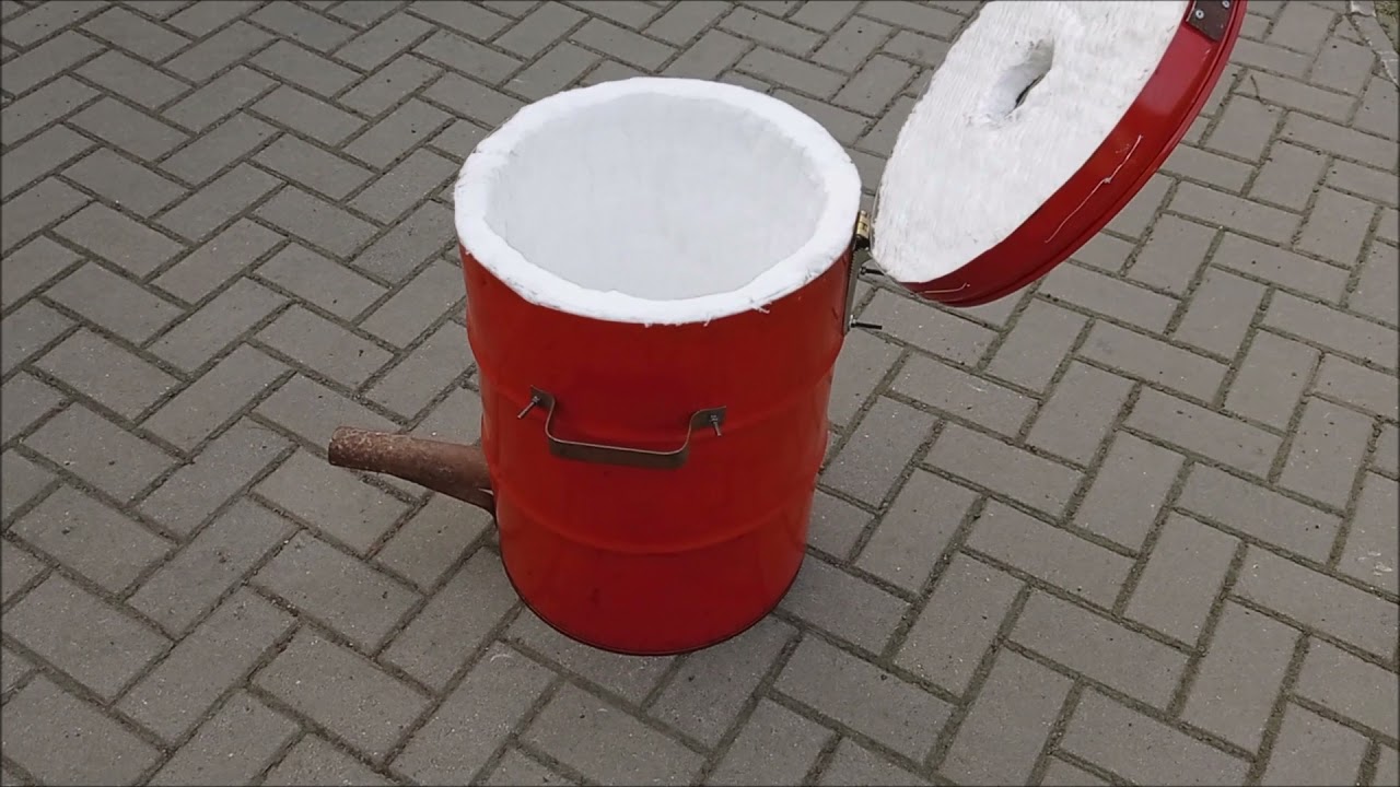 Výroba pece na tavení mědi a bronzů / Making of furnace on copper and bronze melting