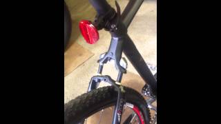 2013 Trek DS 8.6 issue, broken rear isozone inserts.