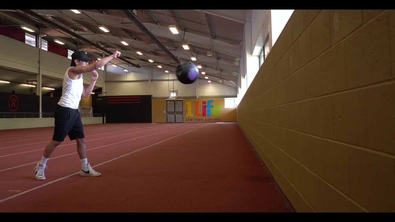 BODYBUILDING AND BOXING?? GYM VLOG 16 (SHOULDERS/TRICEPS) YouTube