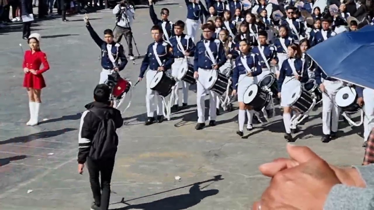 Colegio Anglo Americano desfile cívico 2024 Agosto Oruro