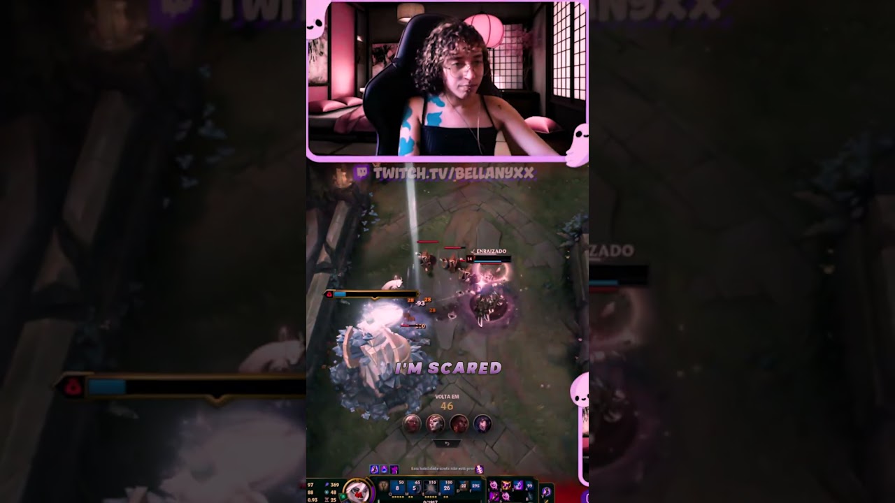 #twitch #lol #leagueoflegends #games #lux #seraphine #shorts #girl #gameplay #humor #clips