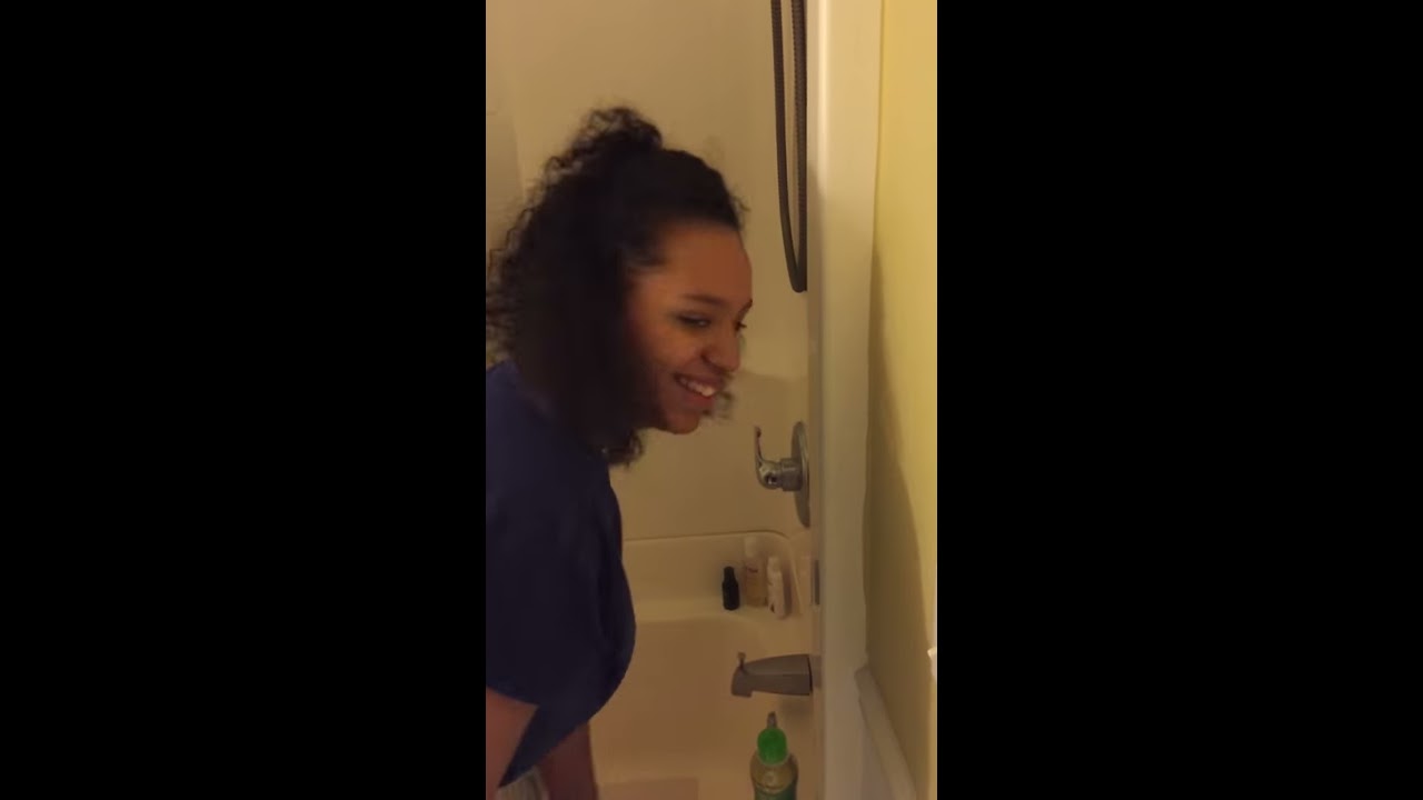 Shower time Spanish