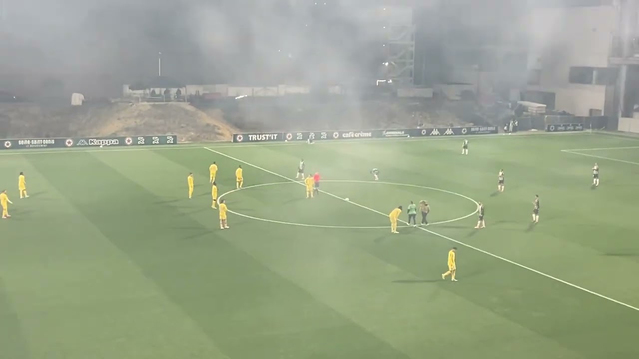 Red star FC - Grenoble coup d’envois stade Bauer 24/10/2025