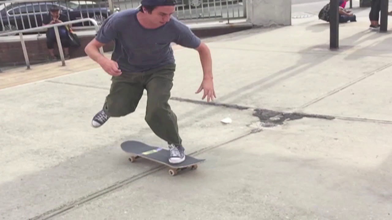 スケートボードが創造の原点- 特集 NY-05 “Frog Skateboards” | EYESCREAM