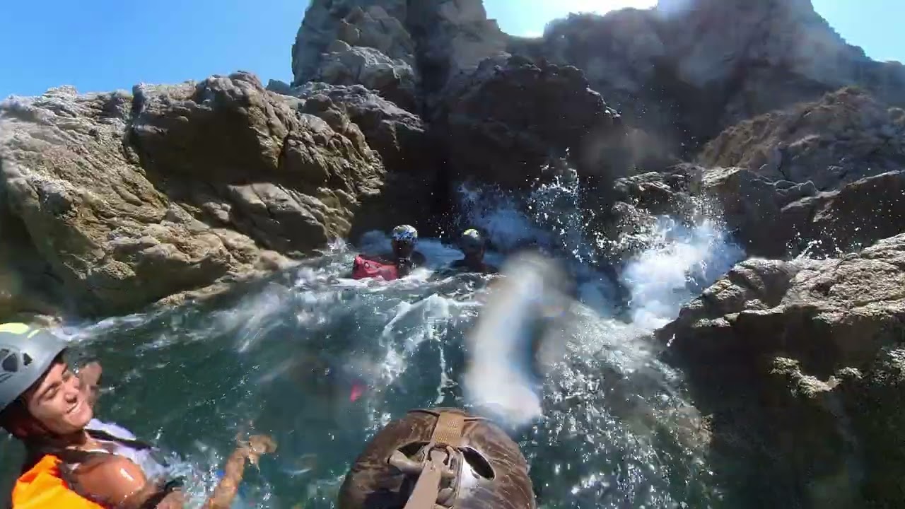 Coasteering - Spiaggia del Tono, Praia di Fuoco e Grotticelle (Capo Vaticano)