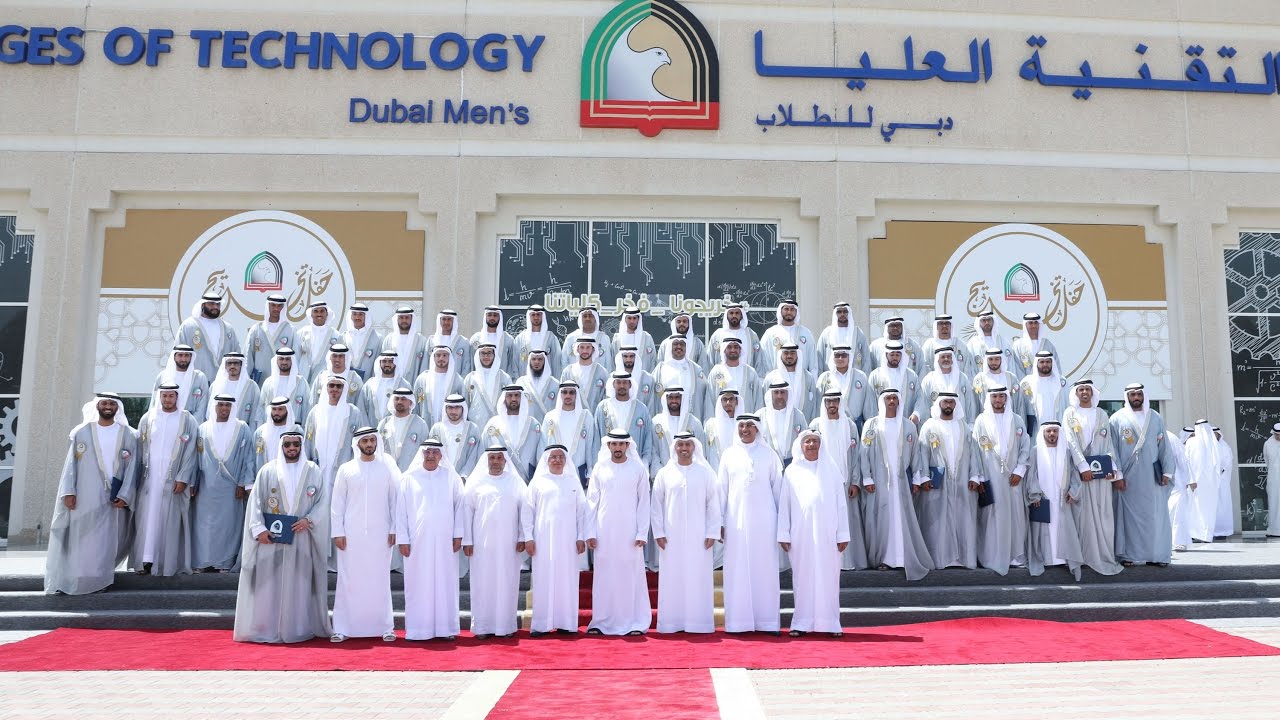 حمدان بن محمد يشهد حفل تخريج الدفعة الـ 26 من طلبة كليات التقنية العليا دبي مباشر
