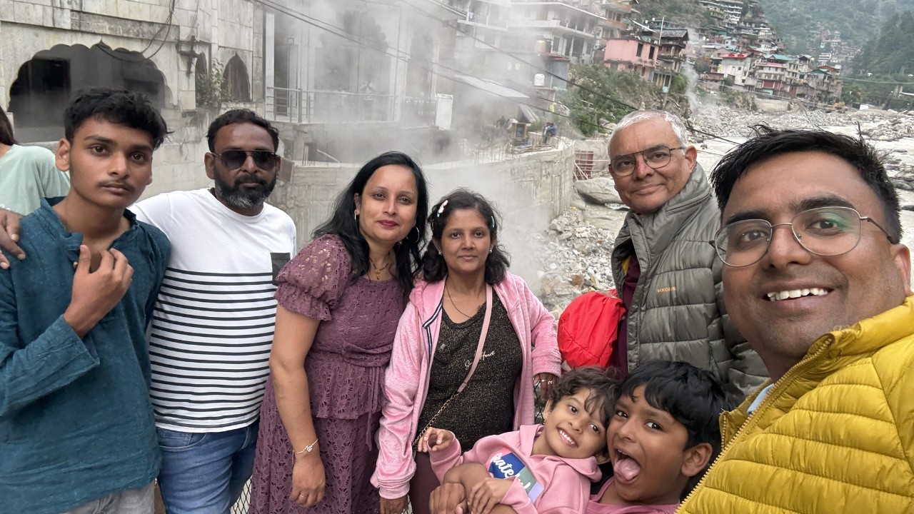 #ManikaranHotSprings mein Healing Vibes Soulful Journey to #manikaransahib #kasol #gurudwara