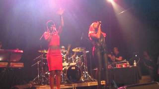 Eve and Dawn Richard &quot;Keep Me From You&quot; live at the Gramercy Theatre