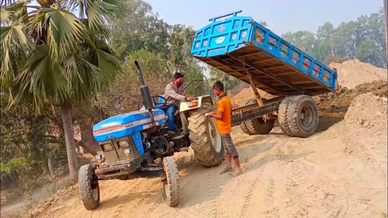 Tractors Sand Unloading Digital Facility by Hydrolic Tractor System