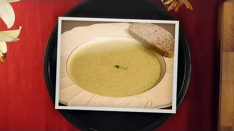 Förrätt: Het höstsoppa på nyskördad broccoli - Halv åtta hos mig (TV4)