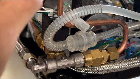 How water travels through an espresso machine. Featuring the dual boiler Rocket R58 Cinquantotto.