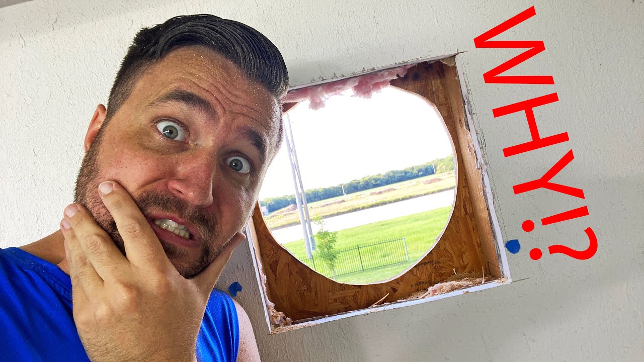 Установил электроприводную вытяжную вентиляцию гаража.