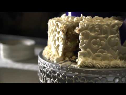 Video: Kaip Pasigaminti Jogurto Pyragą „Bride“su Gėlėmis