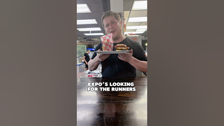 Expos looking for food runners 🏃‍♂️ 📸 : Donut Burger #kendallsgrill #yeahthatgreenville