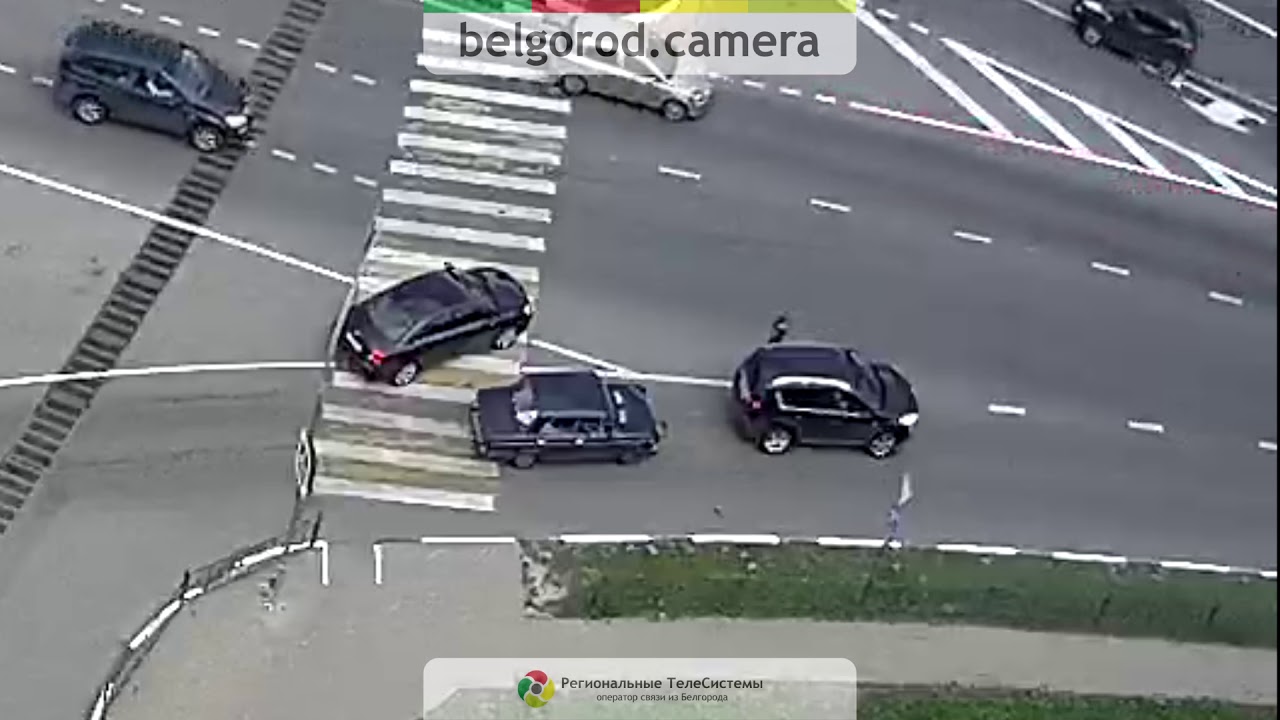 Ударил в машину