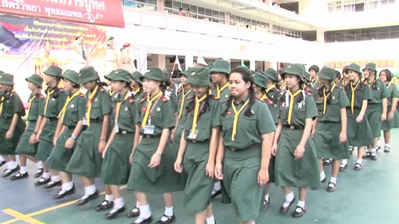 ลูกเสือ-เนตรนารี เดินสวนสนาม 2555