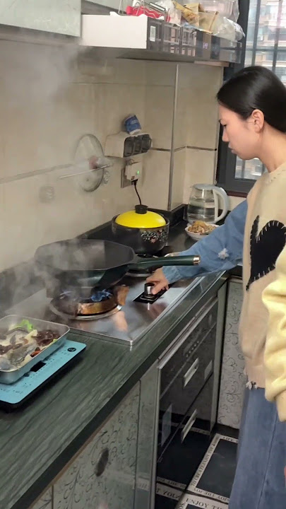 My wife,who has never cooked before, said today that she wants to cook a dish for me and my daughter