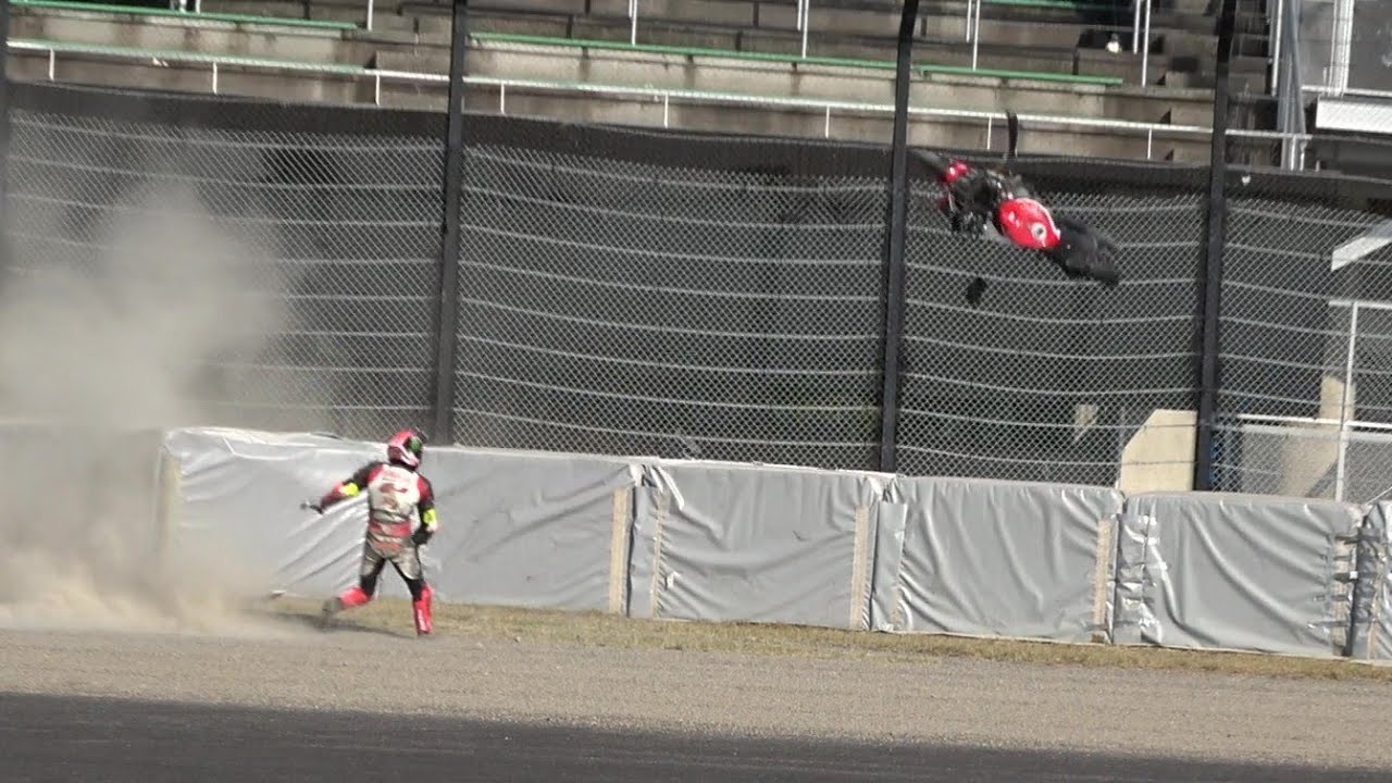 Jack Miller crashes and wrecks his machine! 2025 Suzuka 8 Hours