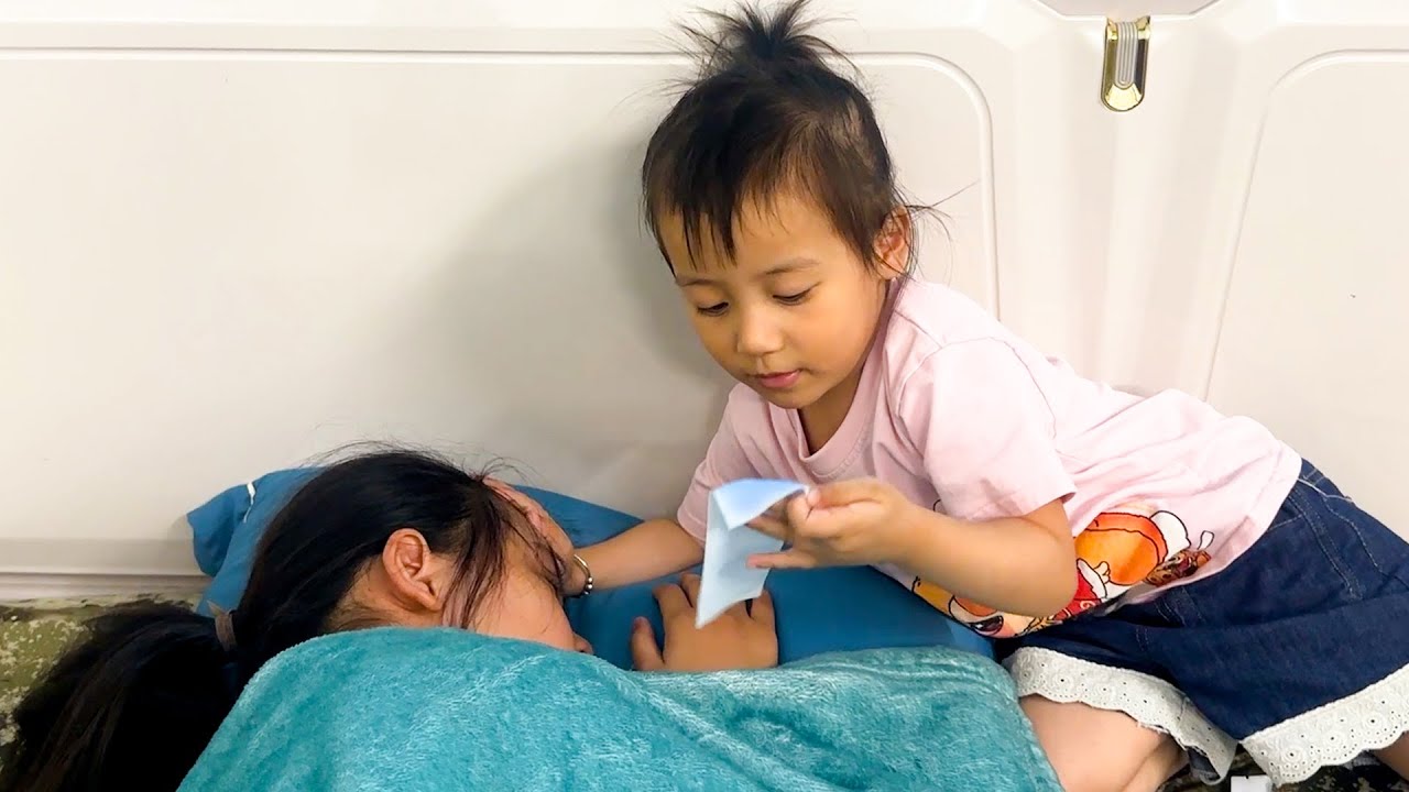 Despite often arguing, Diem still takes care of sick Quynh