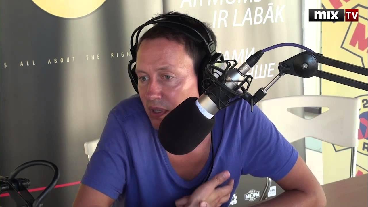 ведущие радио новая волна фото. радио новая волна плейлист. ведущая рейтинга на 9 волне. радиостанция новая волна волгоград. новое радио волна.