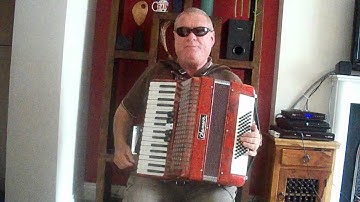 Learn to play piano accordion lesson 1