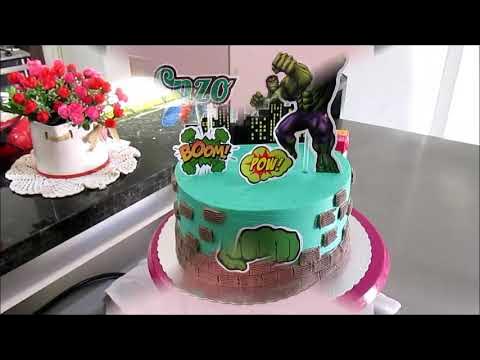 Bolo da Princesa Hulk? Crianças pedem uma torta de aniversário diferente e  o resultado é hilário! - Purebreak
