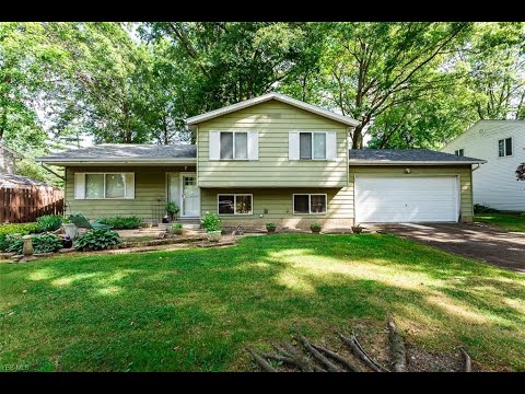 26118 Hickory Lane, Olmsted Falls, OH home video tour