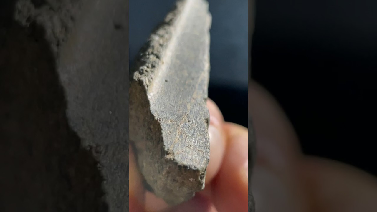 💡Следы древнего инструмента на фрагменте базальта из Хаттуши