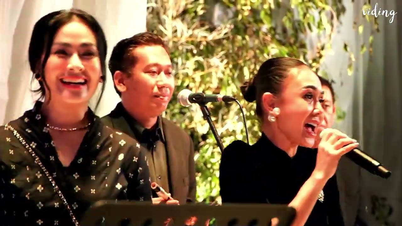 Iis Dahlia ft.  Yuni Shara - Terajana (Adira & Adrian Wedding Reception Livecam)
