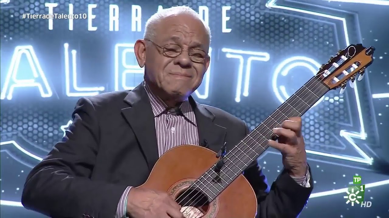 Efraín Silva plays Concierto de Aranjuez (Adagio) by Joaquín Rodrigo