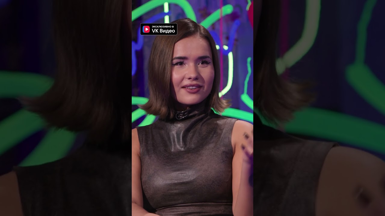 Рома Каграманов перечисляет участников группы Stray Kids 🔥 | Смотри Сходка в VK Видео