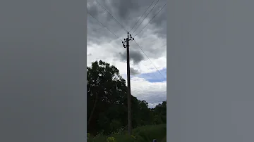 Кто отвечает за электрические столбы