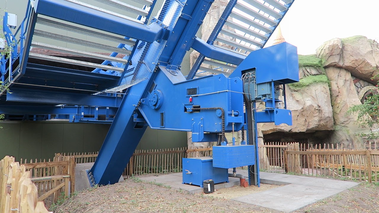 ABB DC chain lift motor Fēnix, Toverland YouTube