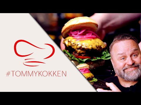 Hamburger med syltet rødløk - Hverdagsmat og Helgemat