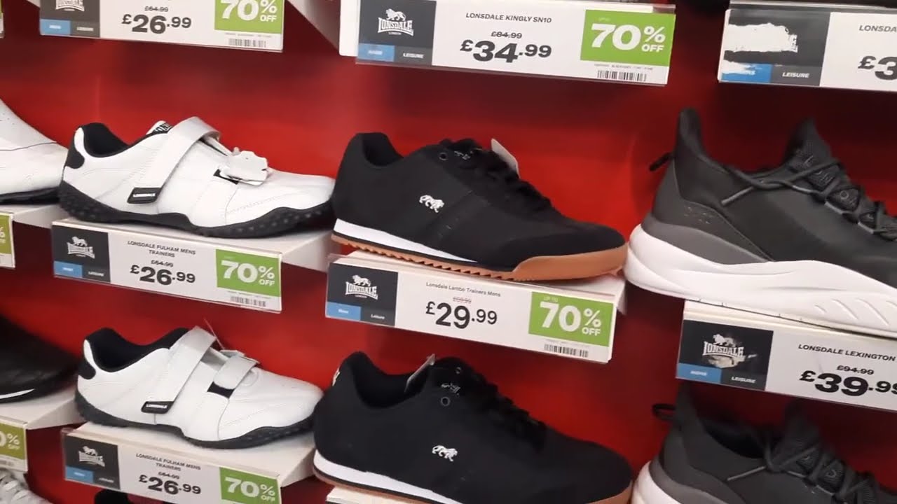 Sport Direct спортивный магазин в Англии, обзор цен на обувь 