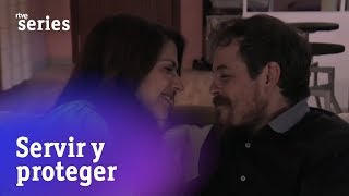 Servir Y Proteger Espe Y Fede Se Besan Por Primera Vez 329 Rtve Series