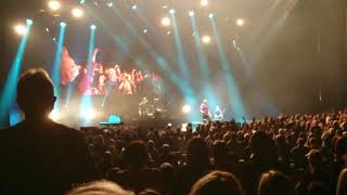 2 Cellos - (I Can't Get No) Satisfaction (Live in Melbourne 24th Nov)