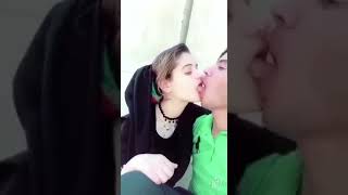 شلون عراقيين ثنين حلوين يتباوسون 🙊❤️ :: Iraqi couples kissing