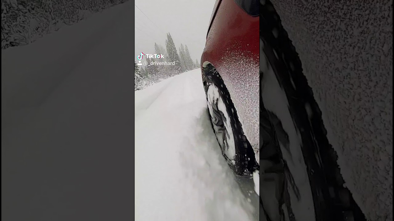 Range Rover Sport In The Snow 