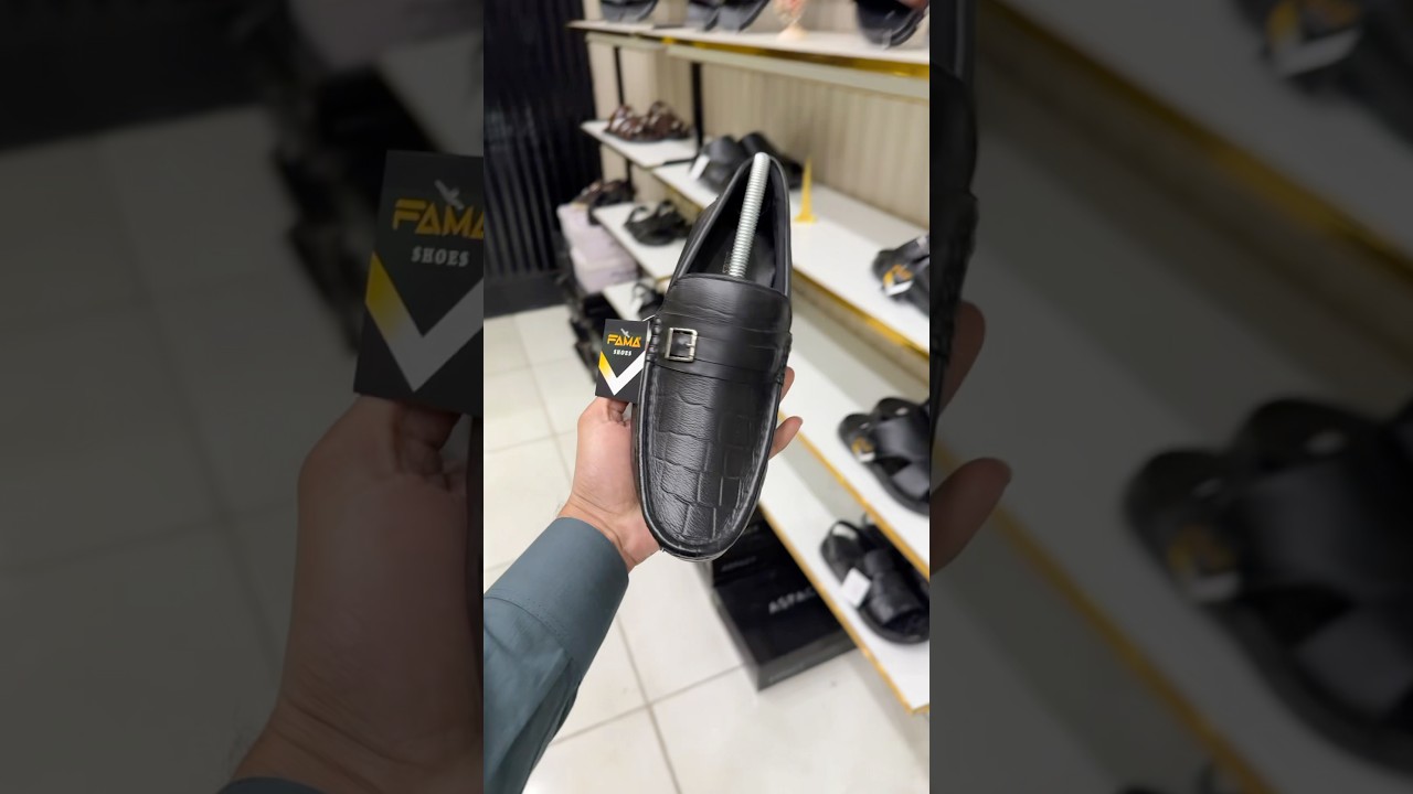 Premium ￼black leather loafer ￼ 