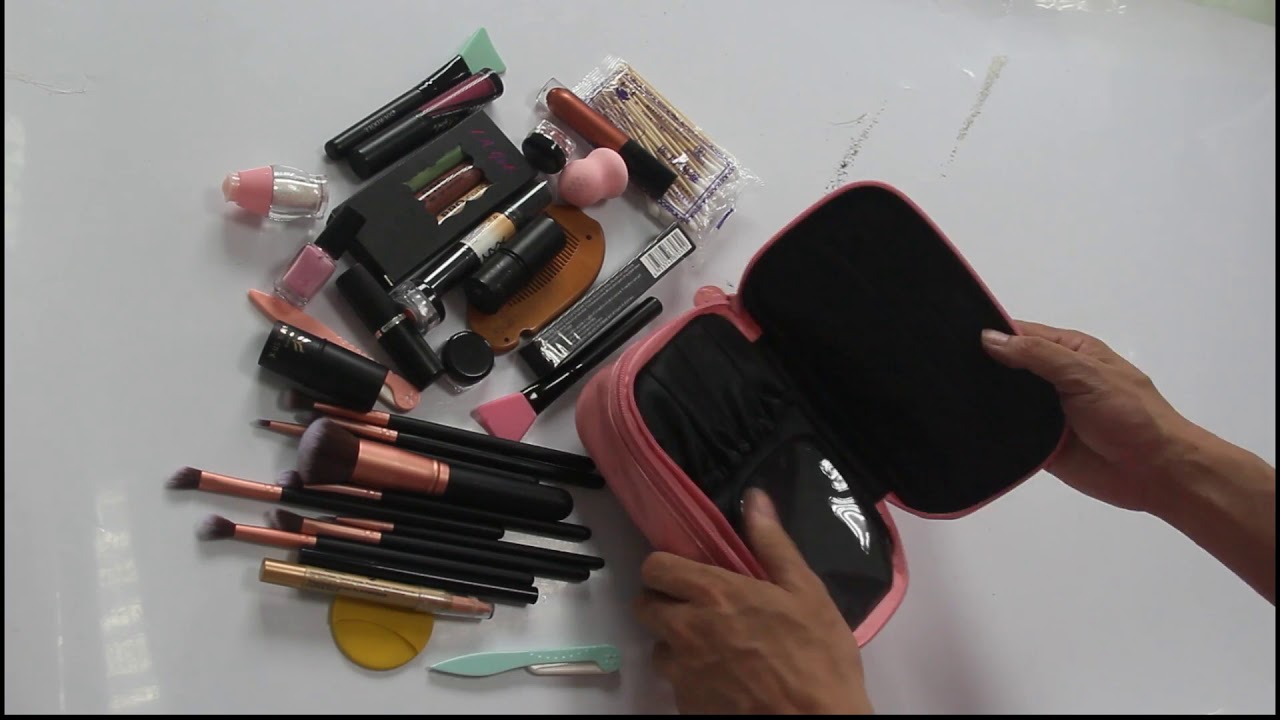 Travel Makeup Bag How to pack makeup for a flight YouTube