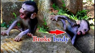 Deep Hurt.. Baby Daniela Cries Throw Head On Hard Rock Till Nearly Shock