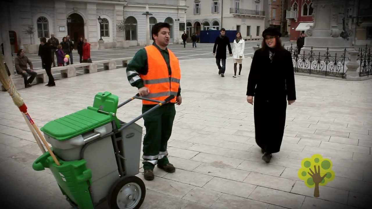 Ekologi brez meja - praznično voščilo (CELOTNA VERZIJA)