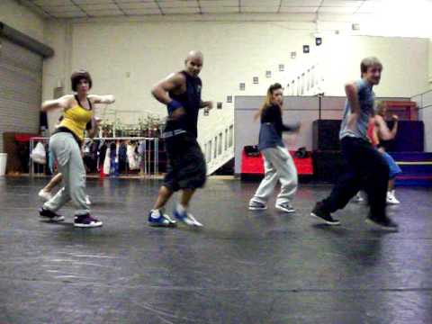 LEOS HIP HOP DANCE CLASS TO OMARION " I GET IT IN "