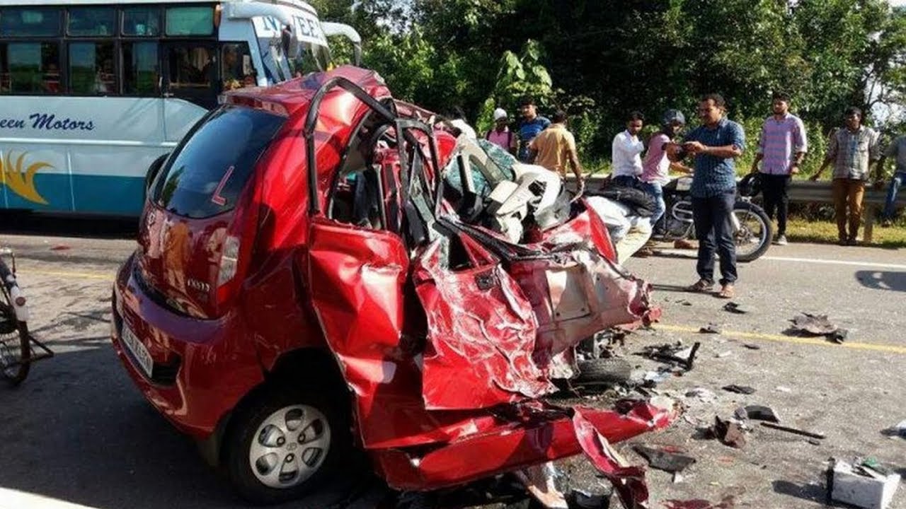 road accident Worst Drivers in Cars 2018 by mistake2 YouTube