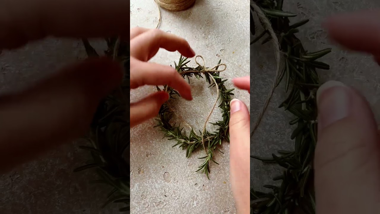 how to make a DIY rosemary wreath place card